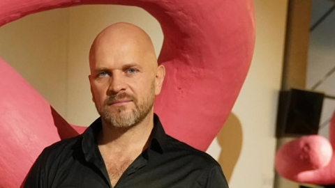 Kā Ziemassvētkus svinēs aktieris Lauris Dzelzītis?