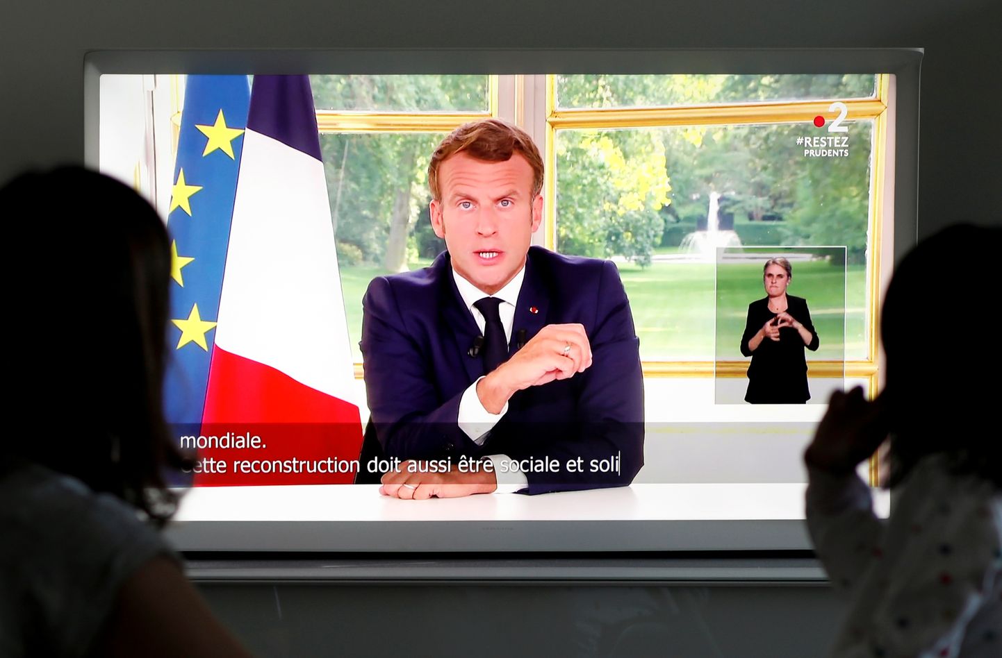 Prantsusmaa president Emmanuel Macron pöördus 14. juunil teleesinemises rahva poole
