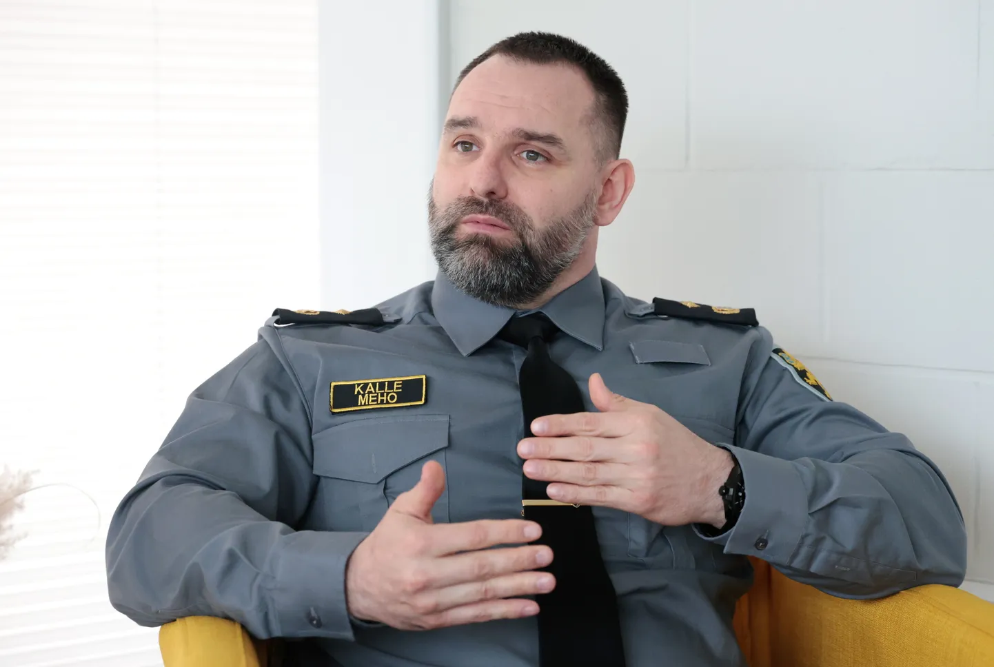 Tartu vangla direktor Kalle Meho nentis, et vangid on keelatud asjade vanglasse smugeldamisel väga leidlikud.