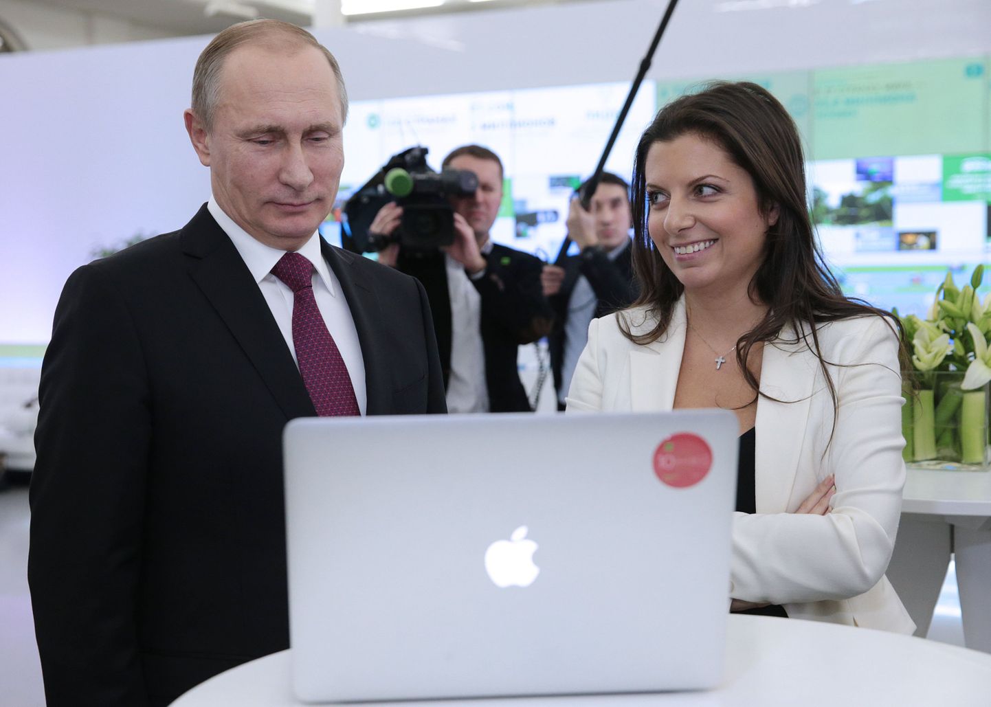 RT peatoimetaja Margarita Simonjan koos Venemaa president Vladimir Putiniga.