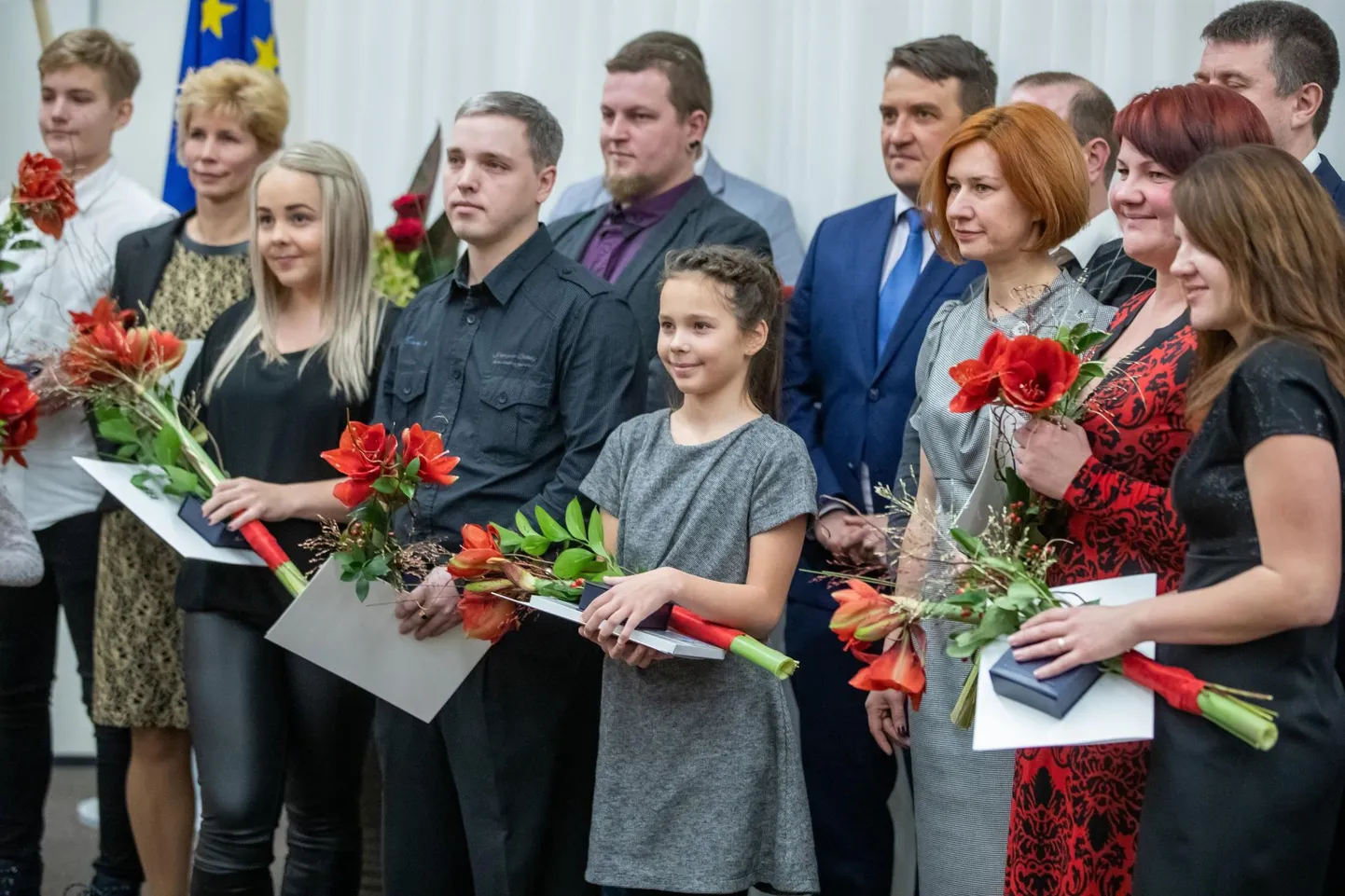 Justiitsminister andis täna üle 27 kodanikujulguse aumärki vapratele inimestele, kelle julged teod aitasid ära hoida kuritegusid ning kes toetasid raskel hetkel kannatanut.