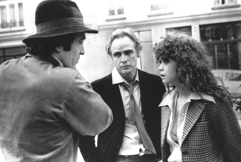Režissöör Bernardo Bertolucci (vasakul), Marlon Brando ja Maria Schneider
