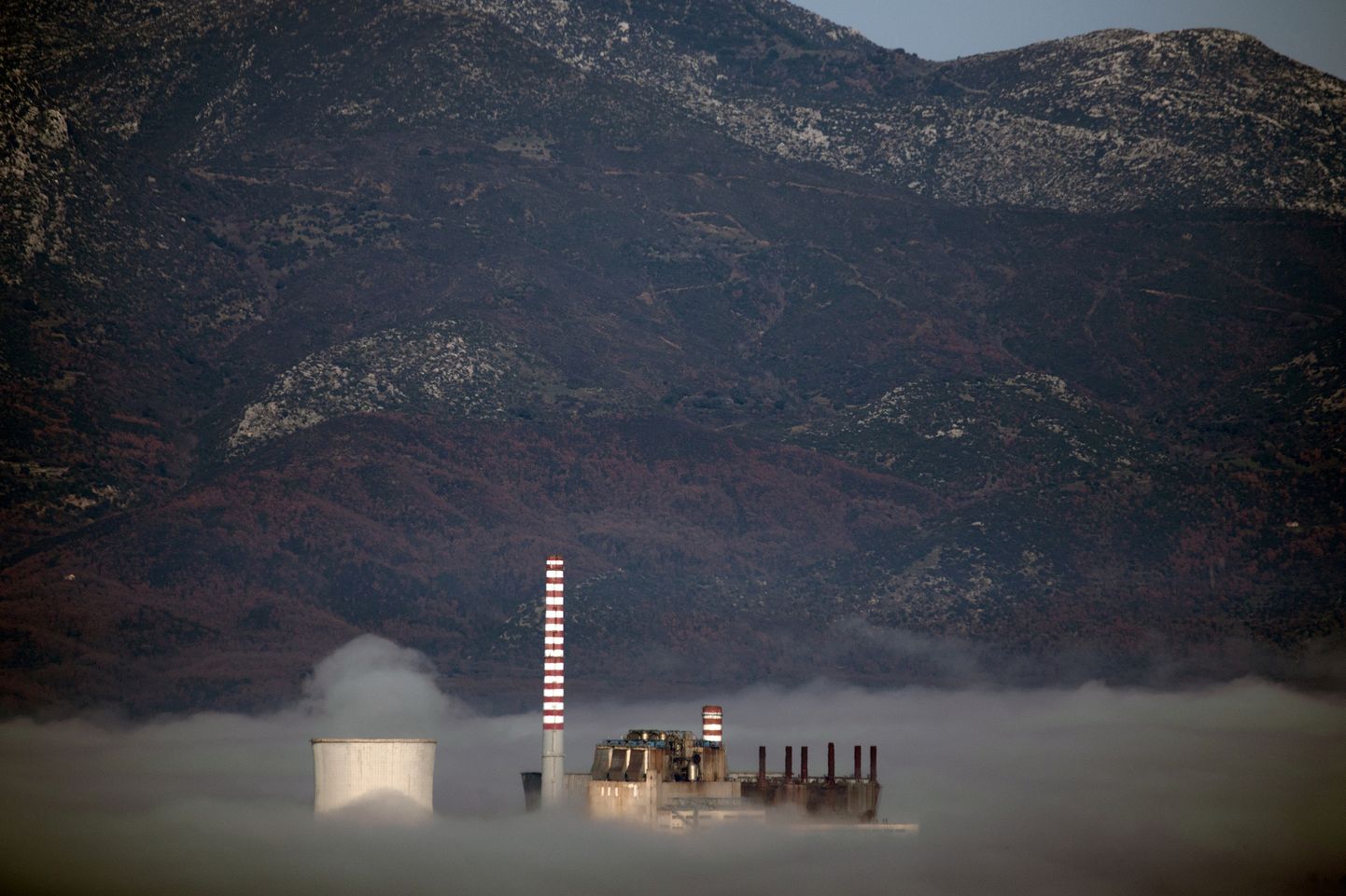 Söeküttel töötav elektrijaam Kreekas.
