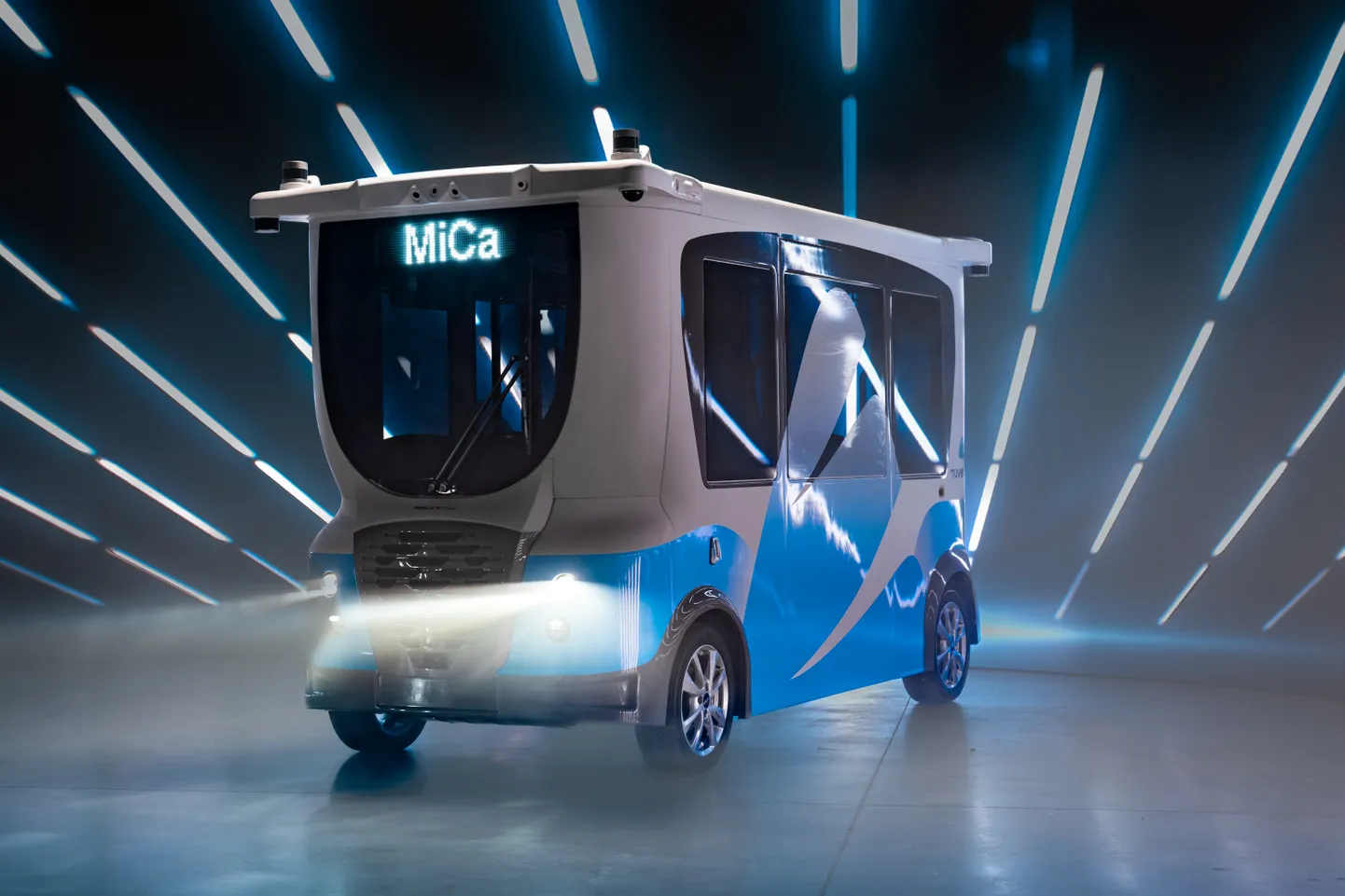Беспилотный автобус эстонской разработки.