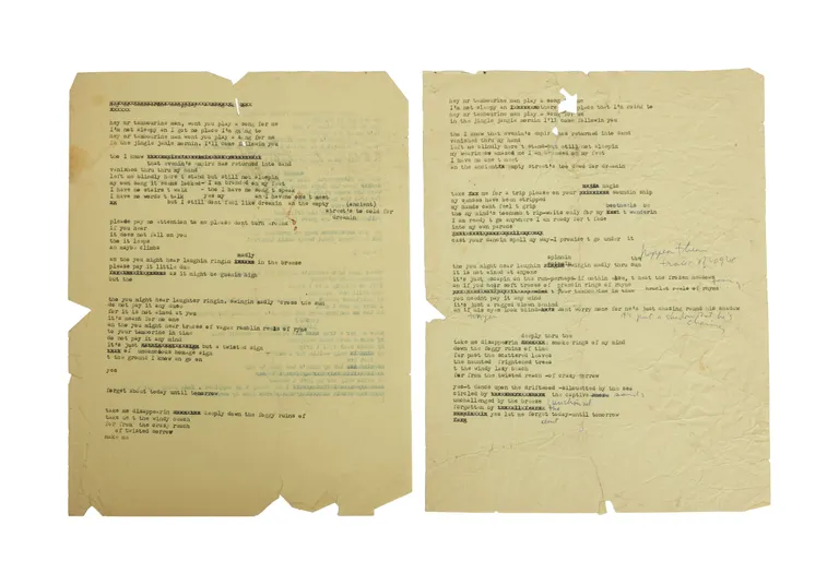 Bob Dylan kirjutas laulu «Mr. Tambourine Man» sõnadest mitu mustandit, mis lendasid prügikasti, ent need said sealt päästetud.​