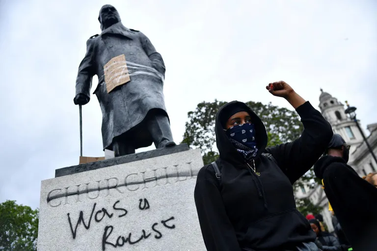 Black Lives Matter protestide ajal üritati ka ajalooliste suurkujude väärtust pisendada.