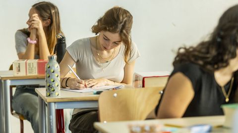 Rosina ārkārtas situācijās skolēnus atbrīvot no eksāmeniem