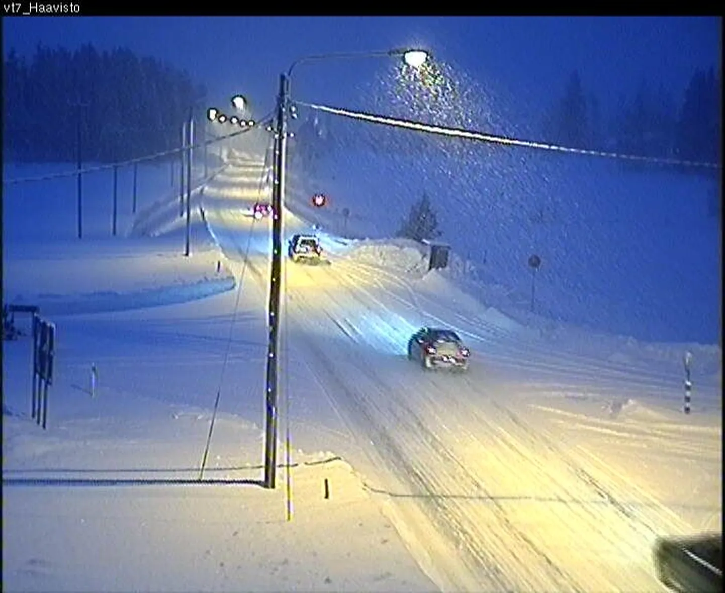 Lõuna-Soomes maantee nr 7 Pyhältö küla lähistel Hamina juures. Maanteekaamerast saadud pilt on tehtud kell 15.47.