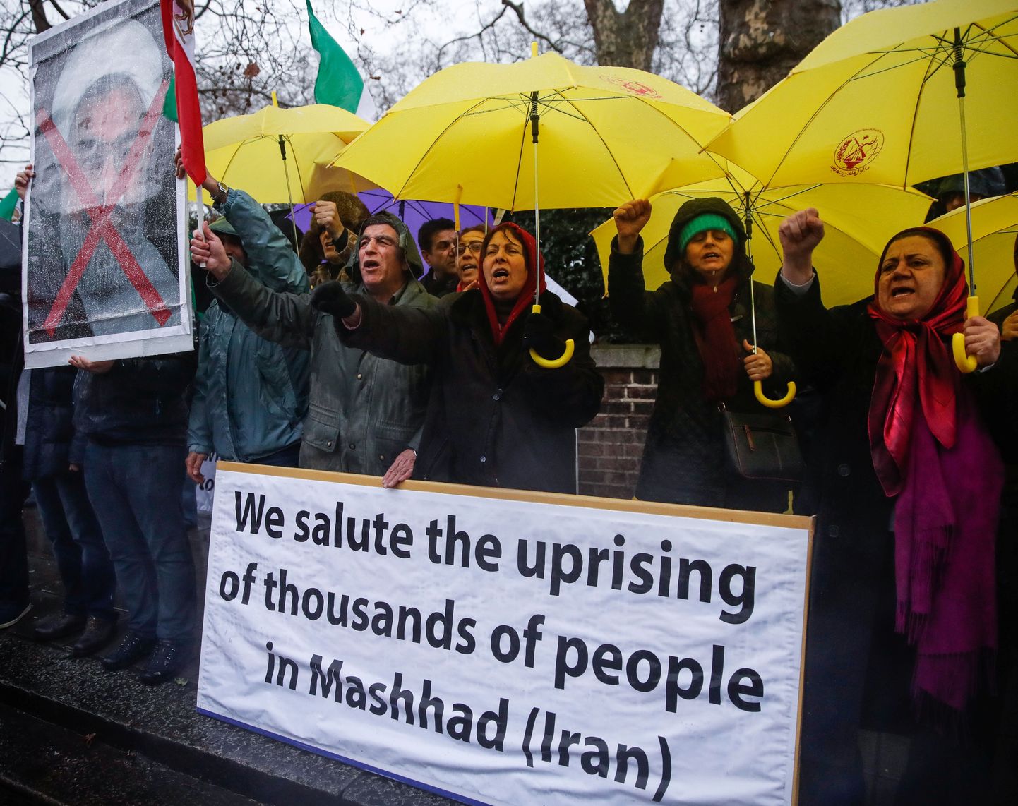 Valitsusvastaste iraanlaste toetusmeeleavaldus Londonis.
