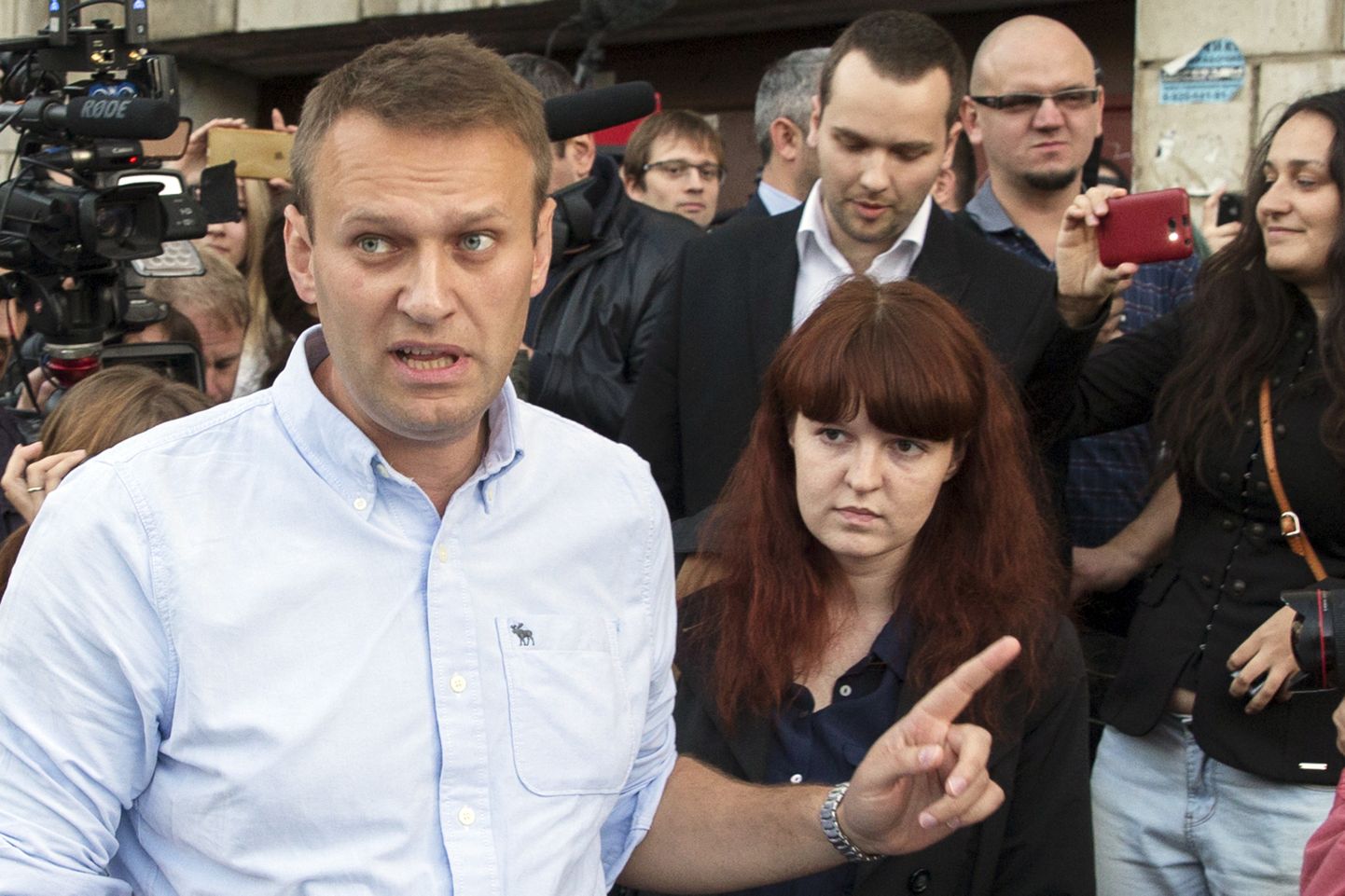Krievijas opozīcijas līderis Aleksejs Navaļnijs un viņa preses sekretāre Kira Jarmiša