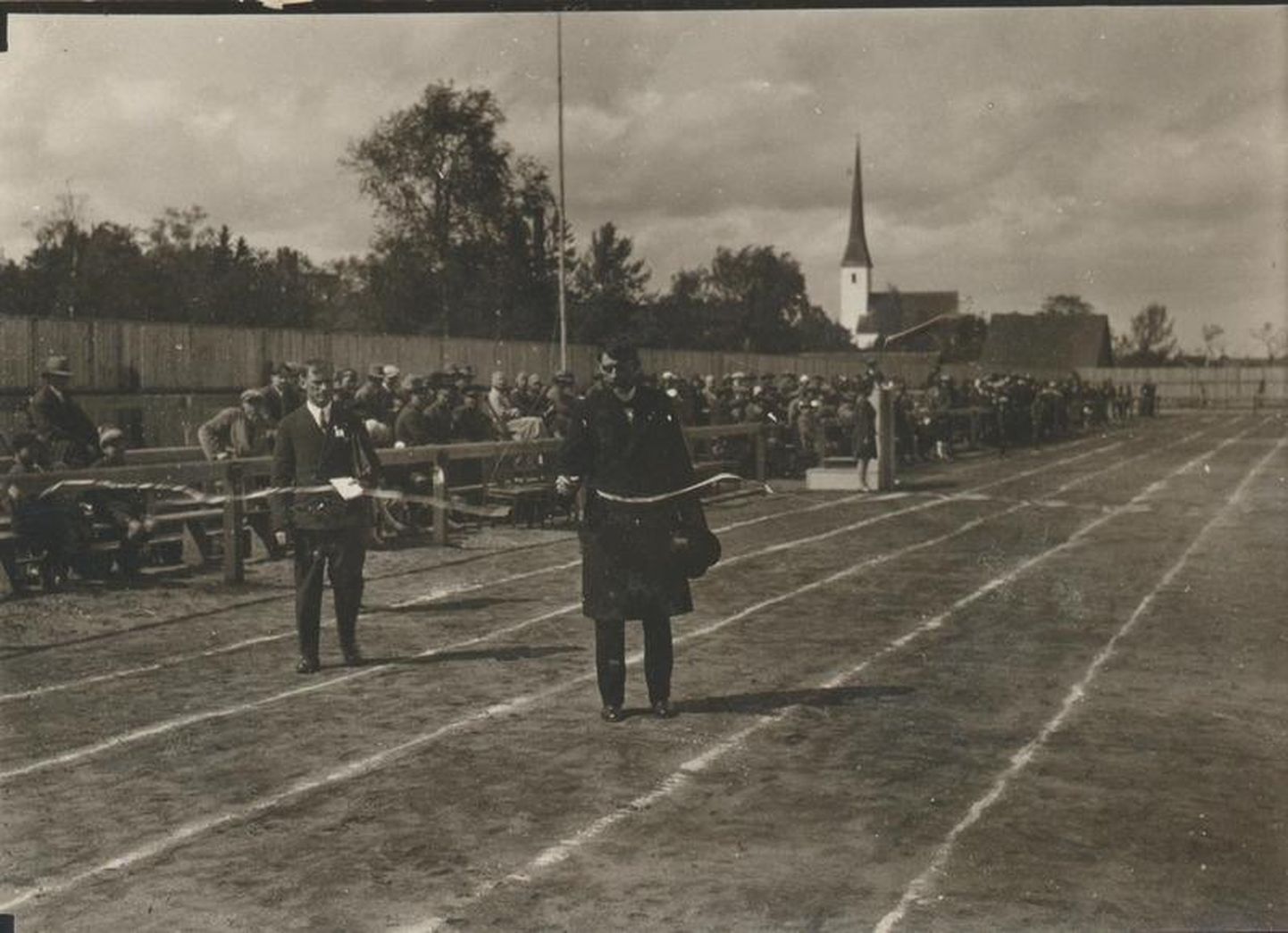 Fotojäädvustus Rakvere staadioni avamisest 29. mail 1930. aastal.