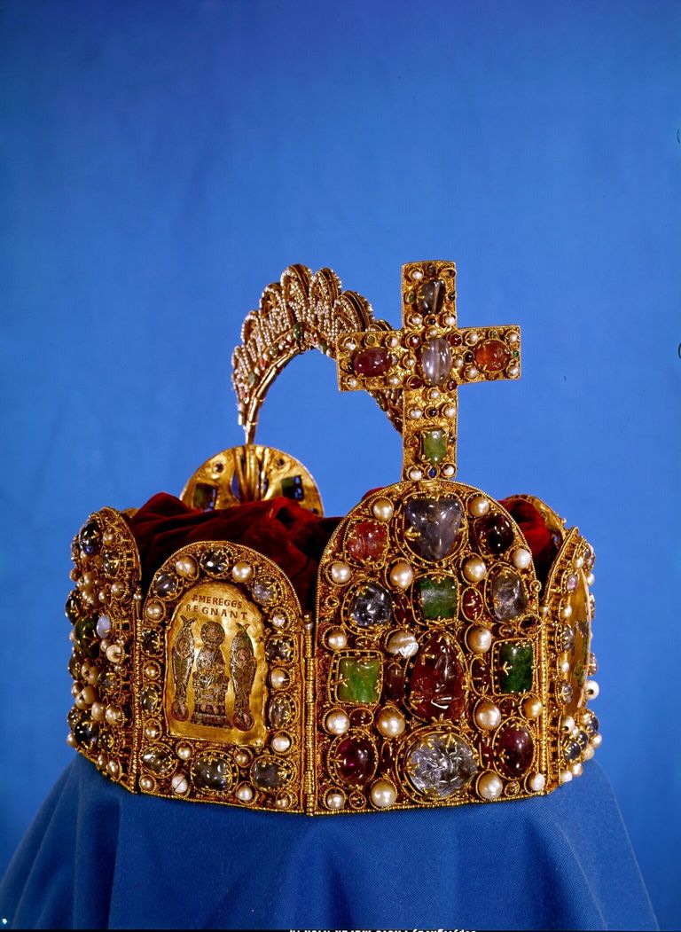 Püha Rooma riigi valitseja kroon 10. sajandist