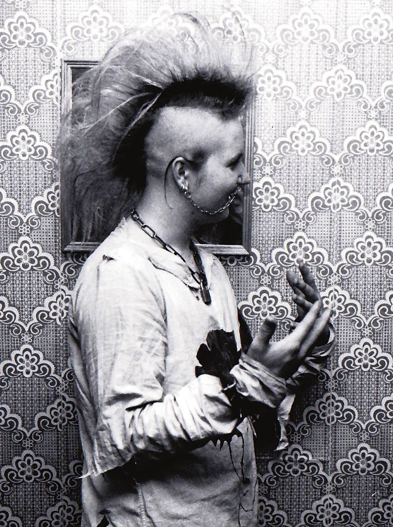 Aadu Sitapea astus punkbändiga esimest korda lavale 1989. aasta novembris.