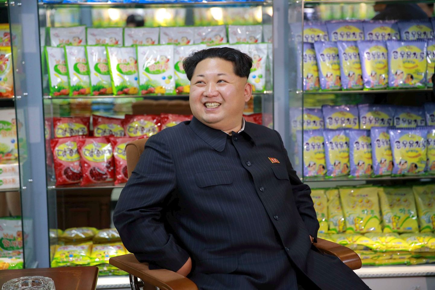 Kim Jong-un Põhja-Korea toidupoes.