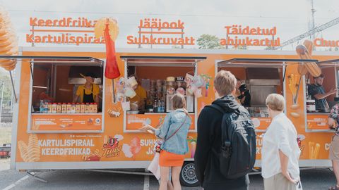 Pärnu Summer Gets a New Taste: Over 50 Food Trucks to Take Over Lehe Street This Weekend