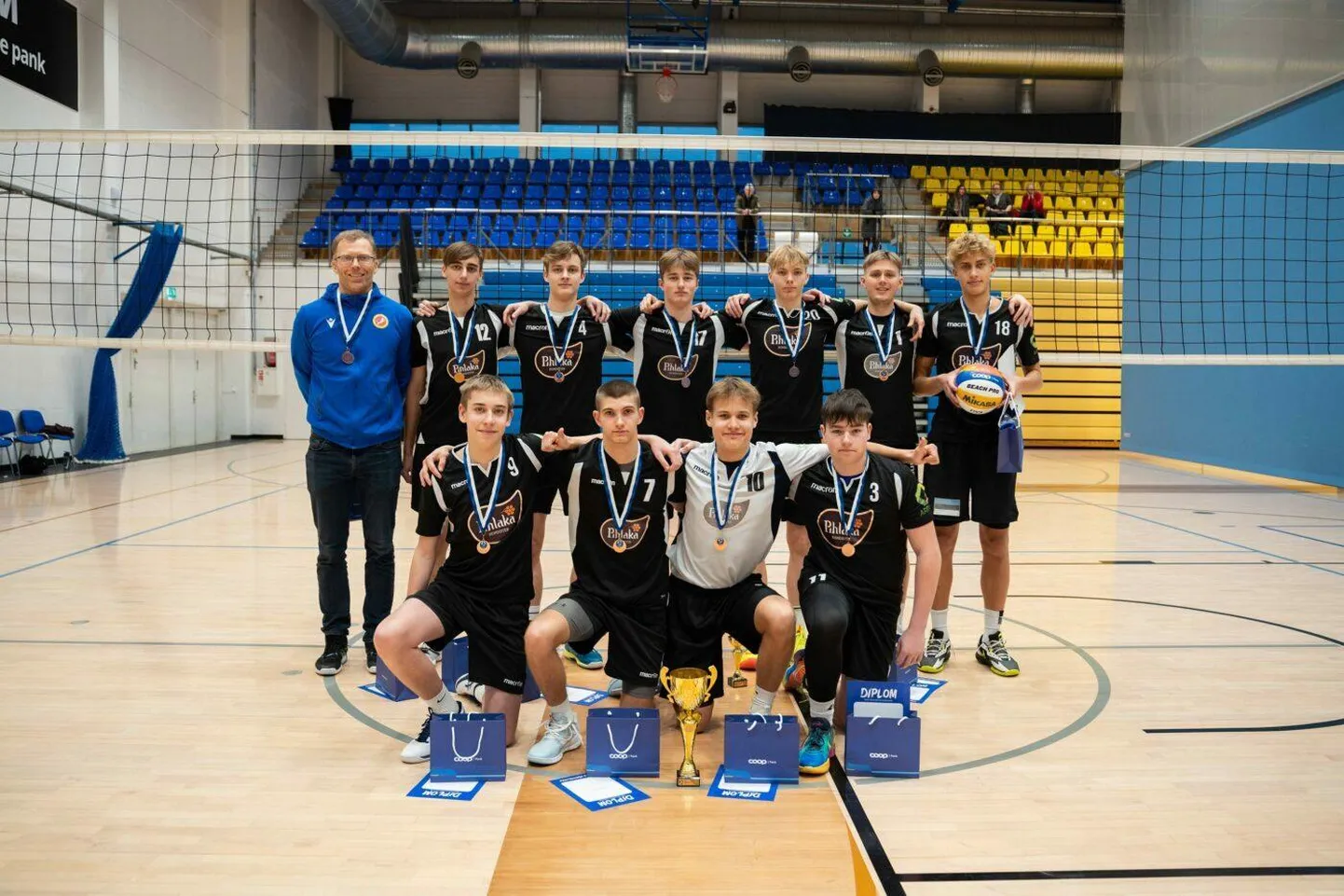 Rakvere Spordikooli tiimi noormehed said kodusel turniiril kolmanda koha.