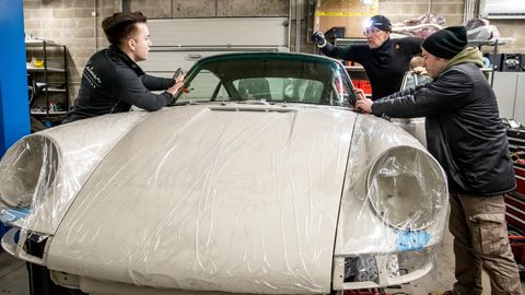 В пярнуском гараже идет строительство уникальных автомобилей стоимостью в сотни тысяч евро