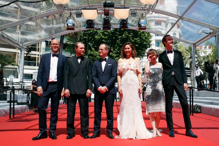 «Kupee nr 6» filmimeeskond Cannes'i punasel vaibal. 