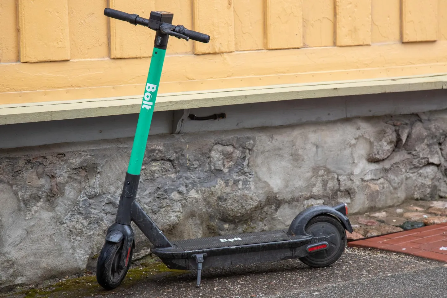 Bolt elektritõukeratas.