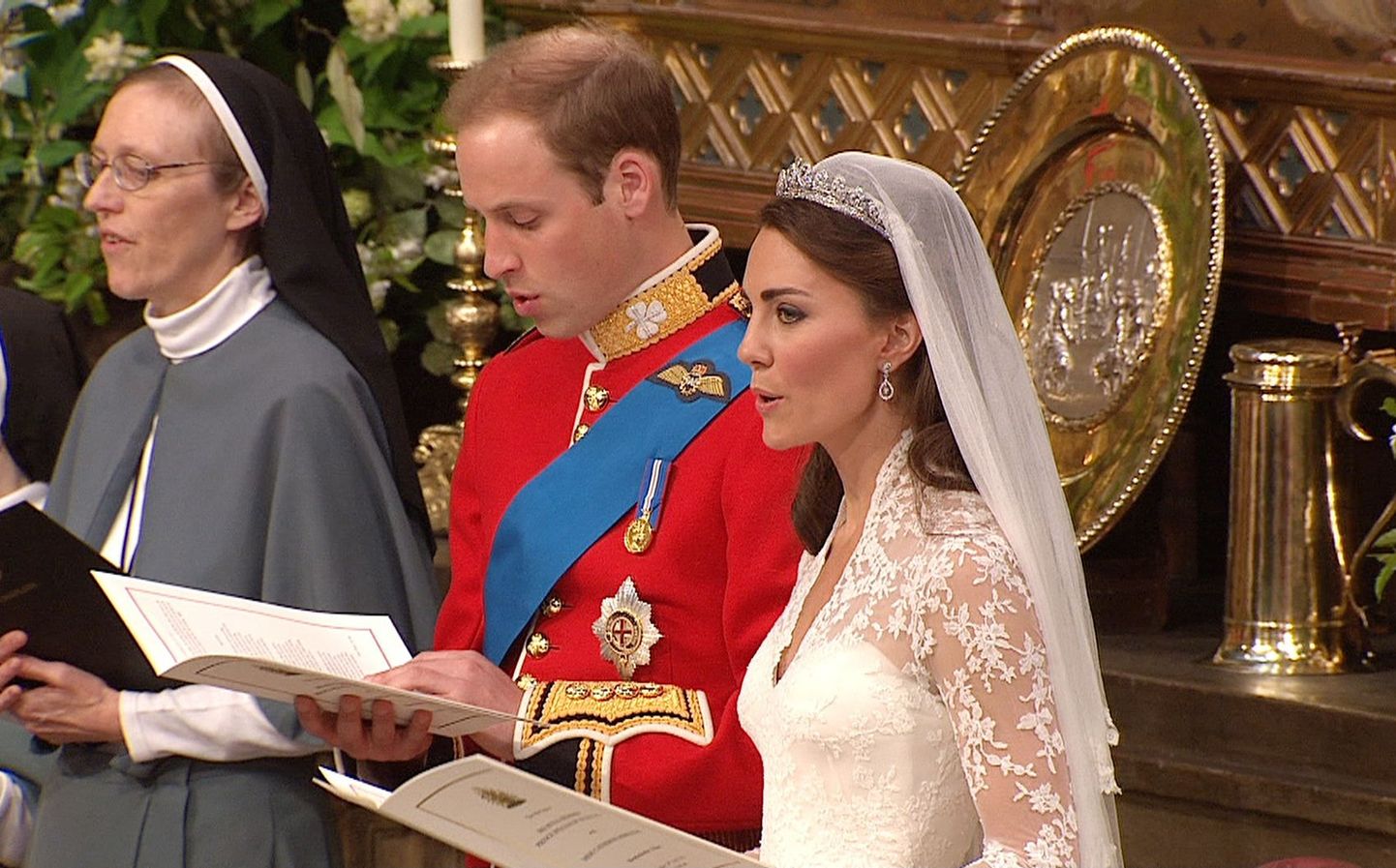 Briti kuningliku paari kõrval istus nunnast julgeolekuagent?