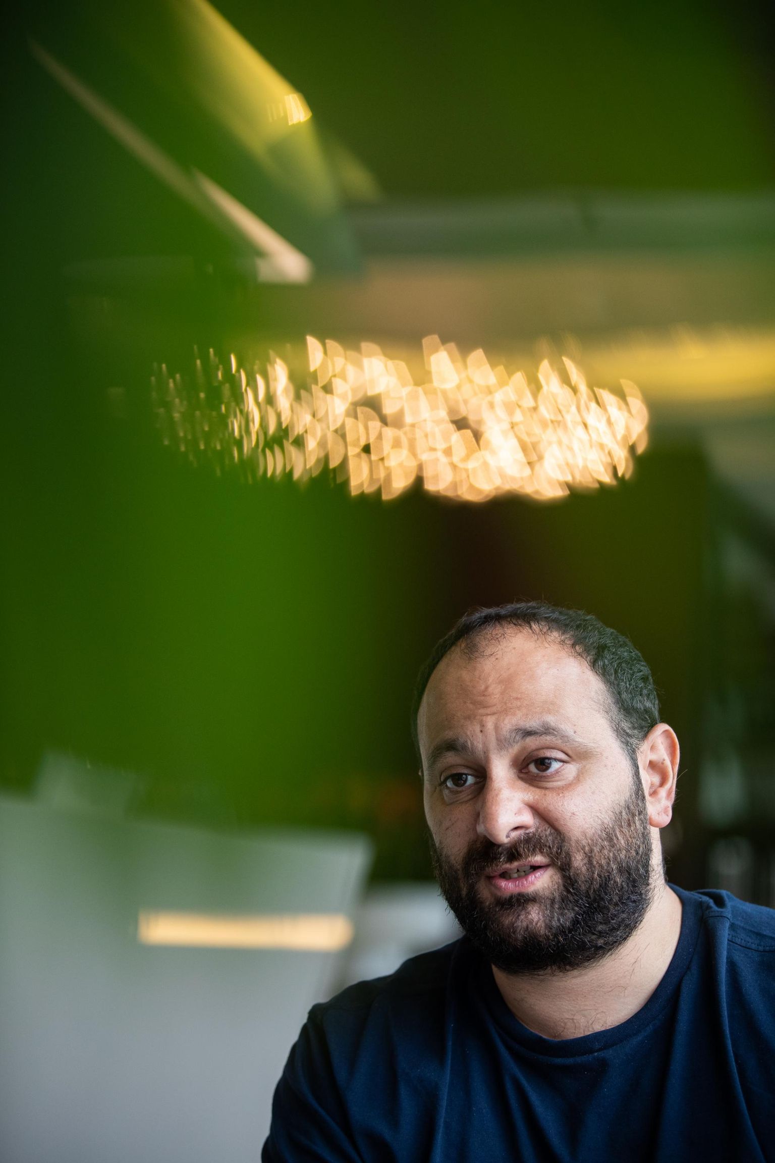 David Patrikarakos on uurinud sotsiaalmeedia kasvavat rolli moodsas sõjapidamises ning võtnud kasutusele nimetuse homo digitalis, millega ta märgib uut tüüpi, interneti abil globaalselt tegutsevaid võitlejaid. 