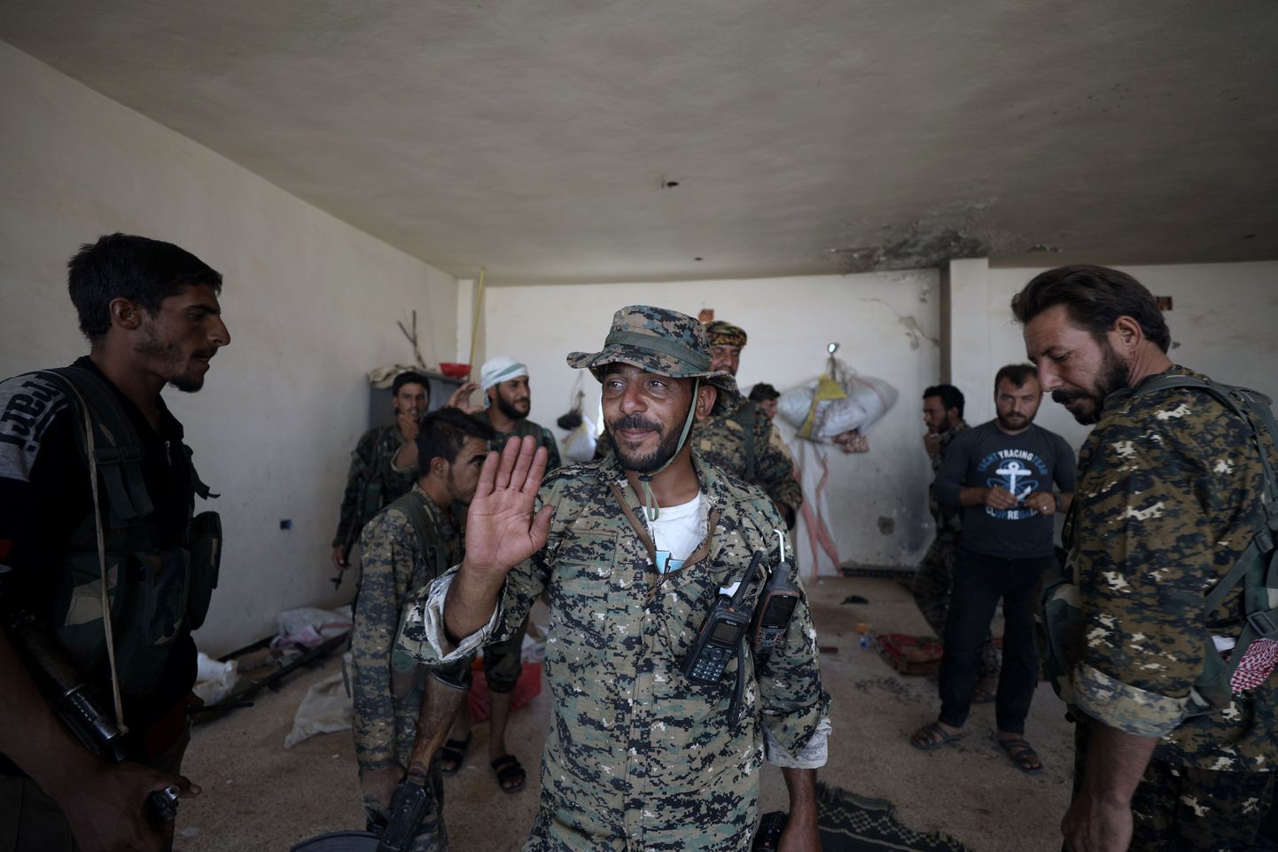 SDFi võitlejad Deir Ezzori lähedal.