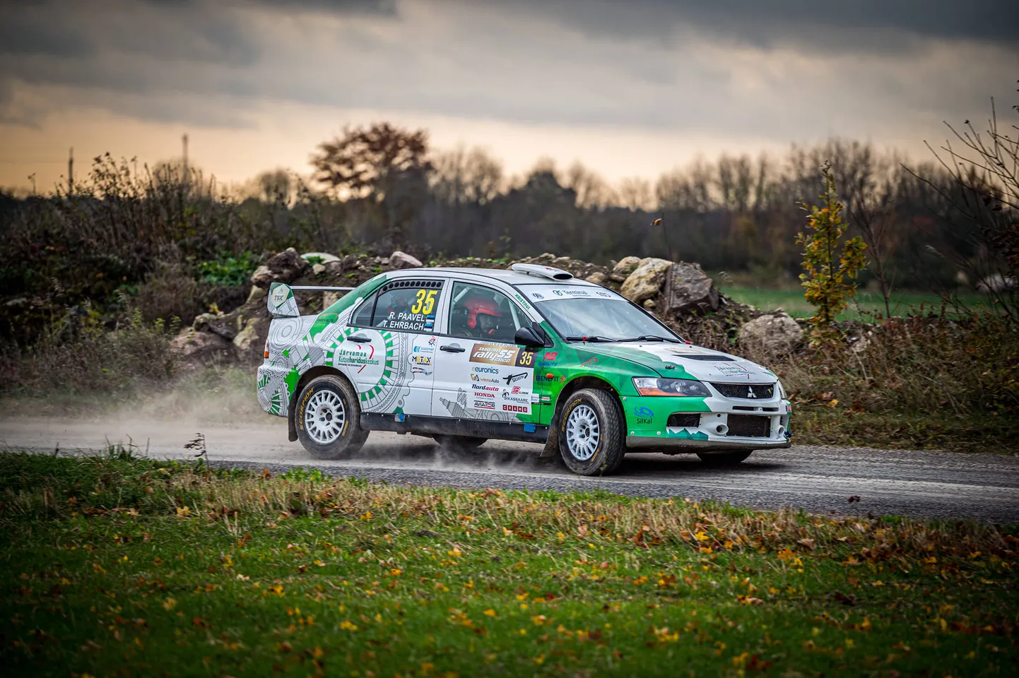 Järvalased Saaremaa rallil. Rainer Paavel/Tiina Ehrbach.