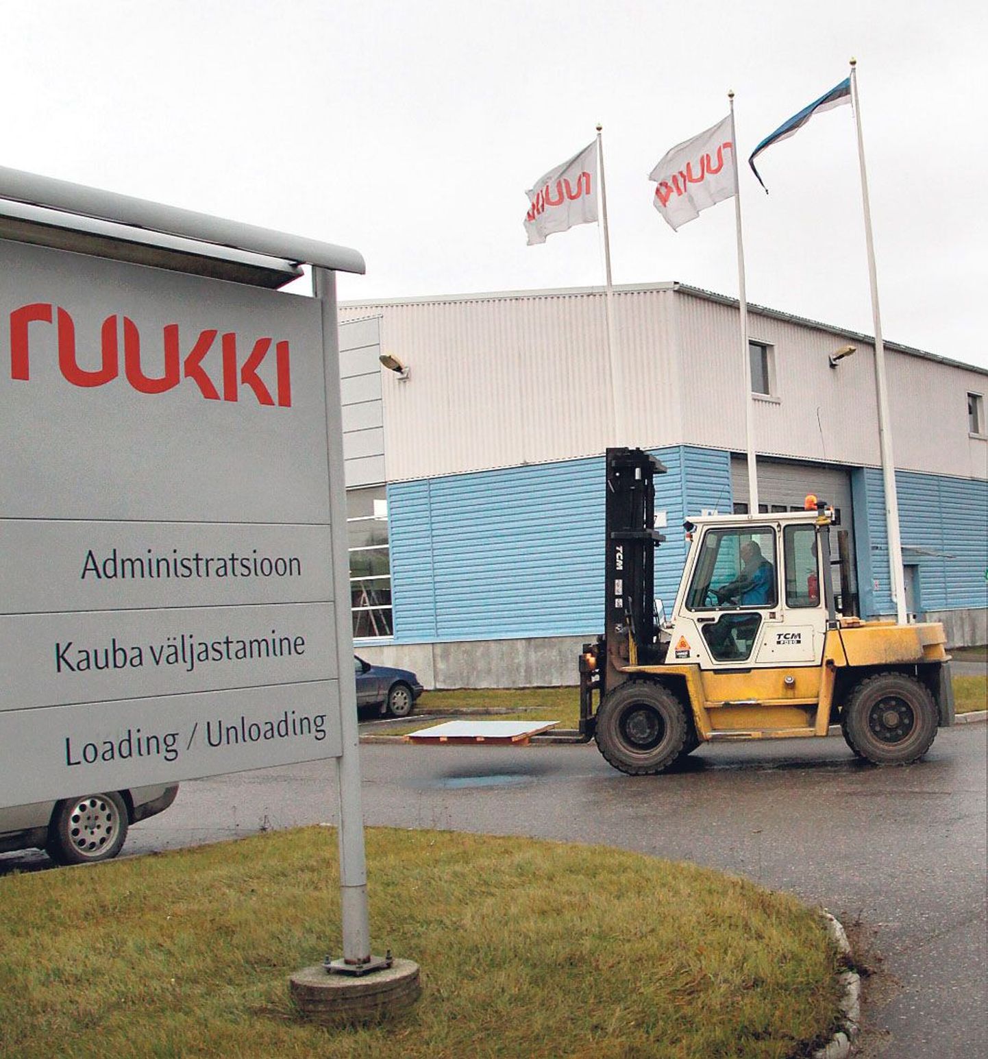 Inimene soovib - kontsern kamandab: Ruukki Pärnu tehases toodetud ehituskomponente hakatakse valmistama Soomes. Siin aga suureneb katusekomponentide toodang.