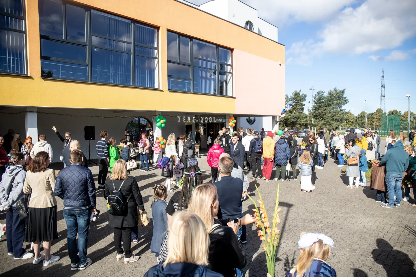 Kooliaasta algus Lasnamäe Vene Gümnaasiumis.