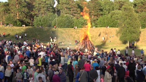 Reporter: Saaremaa tõmbab jaanipühade ajal rahvast nagu murdu!