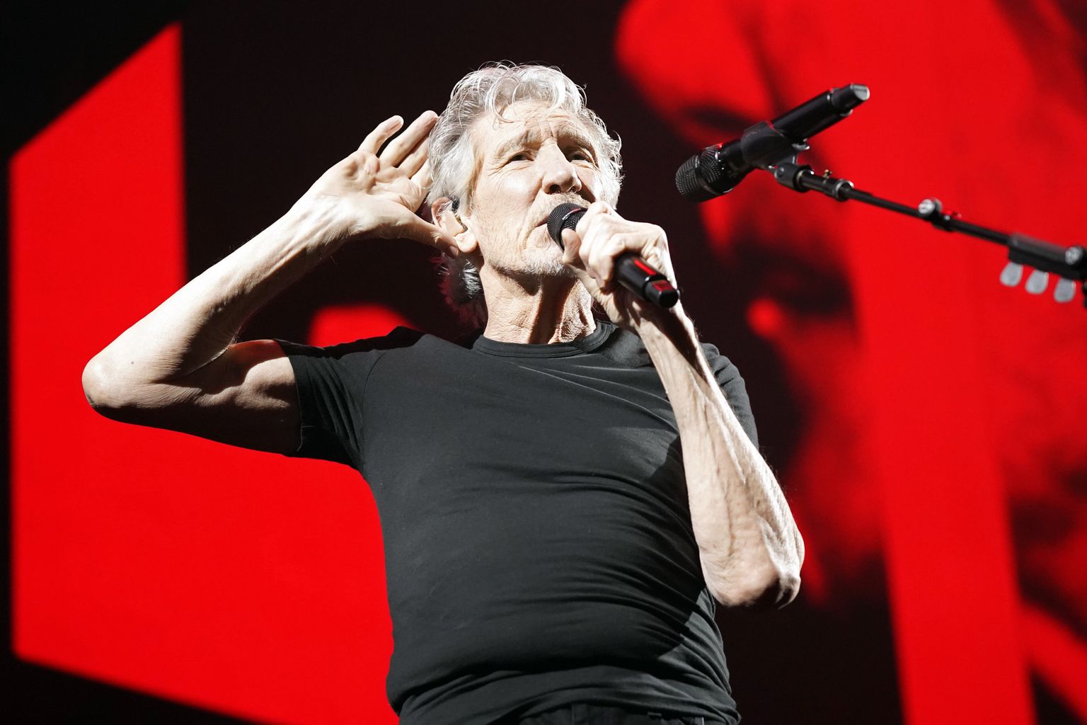 Roger Waters esinemas 2022. aastal Chicagos.