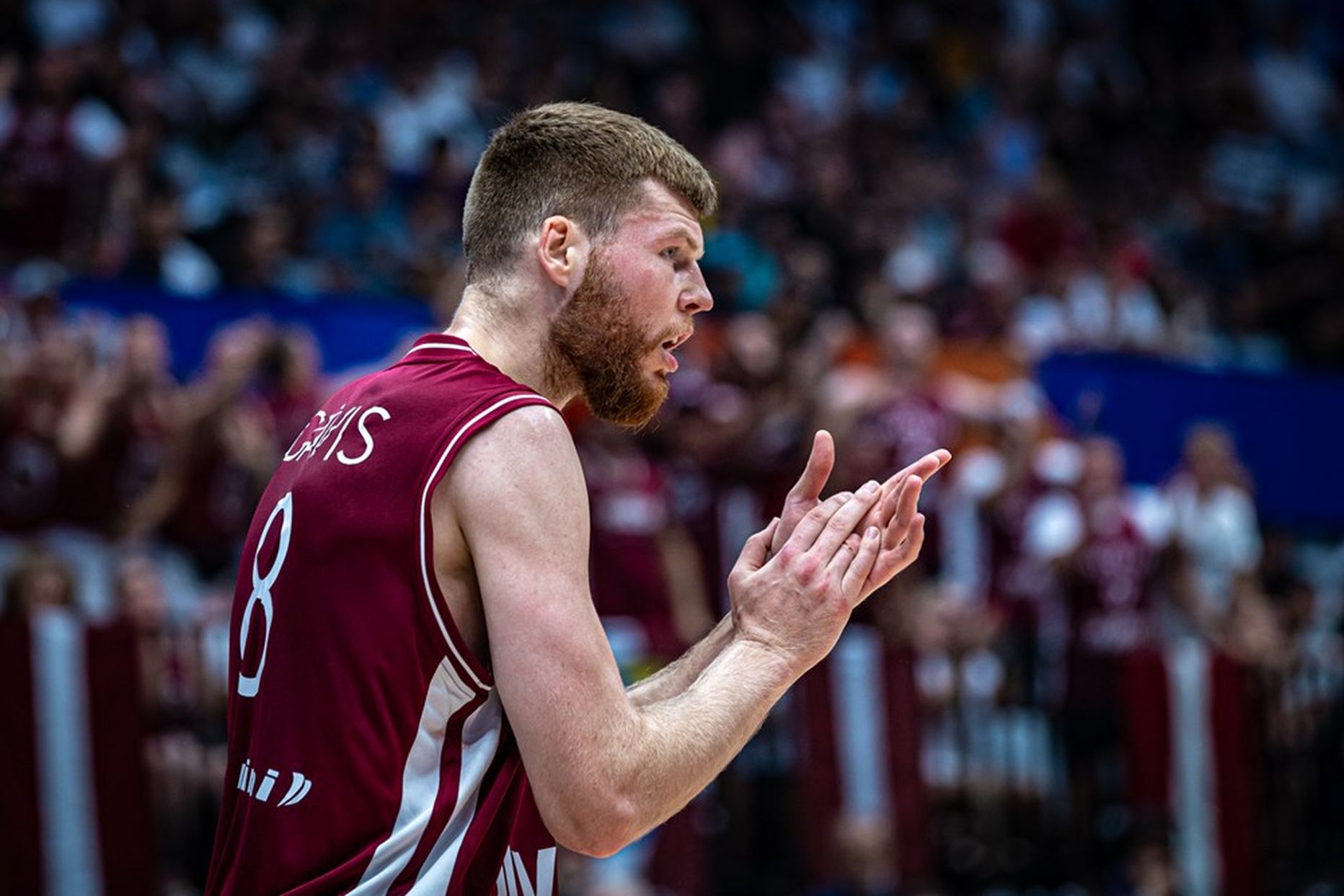 Divi vadošie NBA apskatnieki ieskicē vēl vienu Bertāna maiņas darījumu