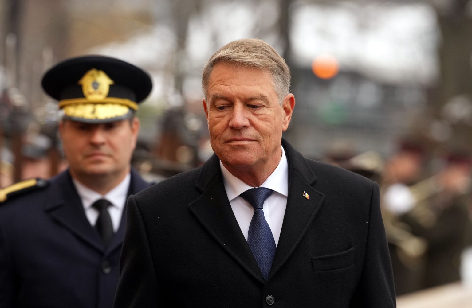 Latvijā oficiālā vizītē ieradies Rumānijas prezidents.
