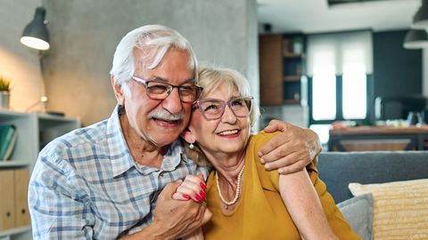 ÜLLATAV AVASTUS ⟩ Intelligentne elukaaslane kaitseb vanaduses Alzheimeri tõve eest