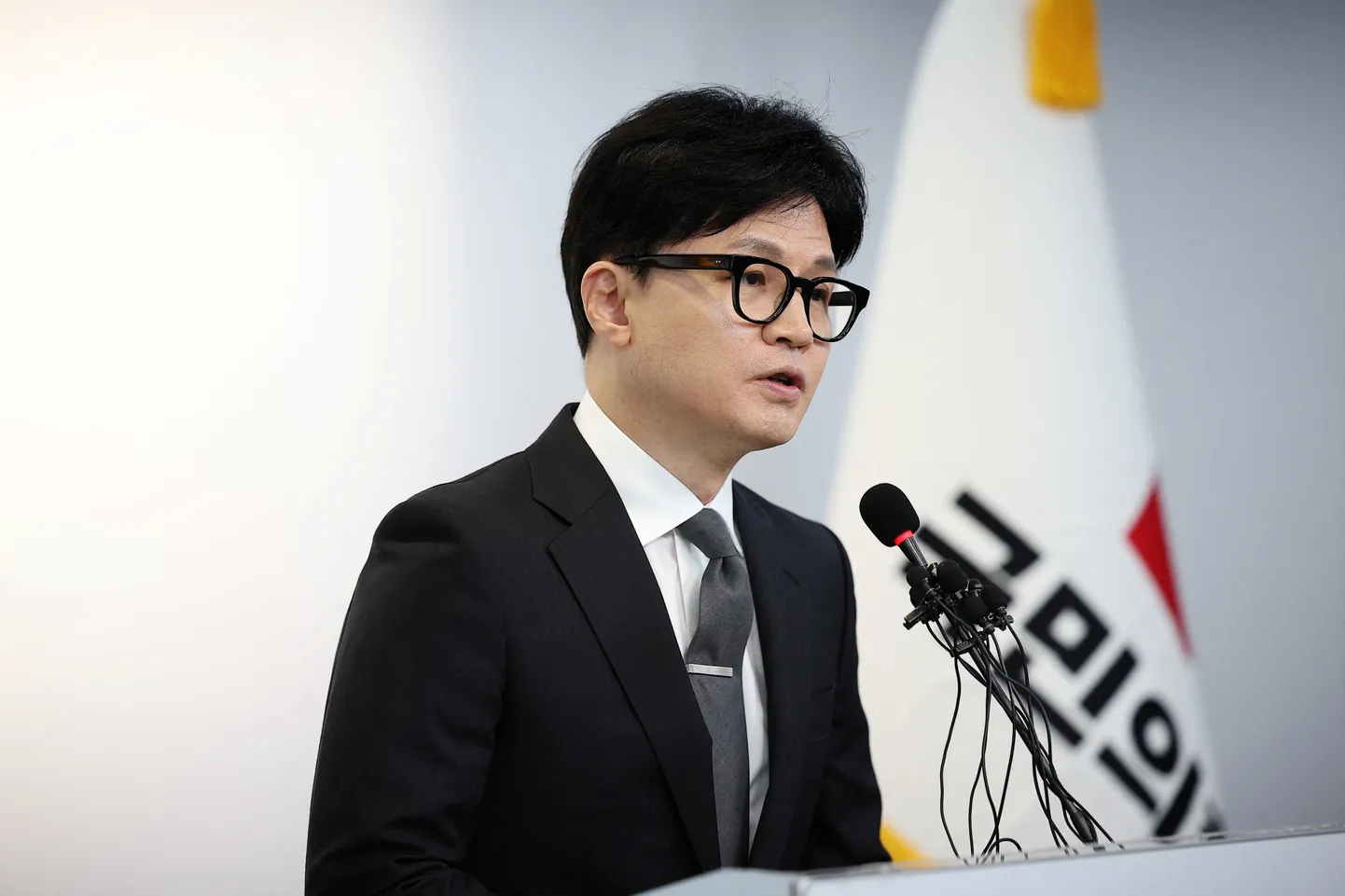 Han Dong-hoon