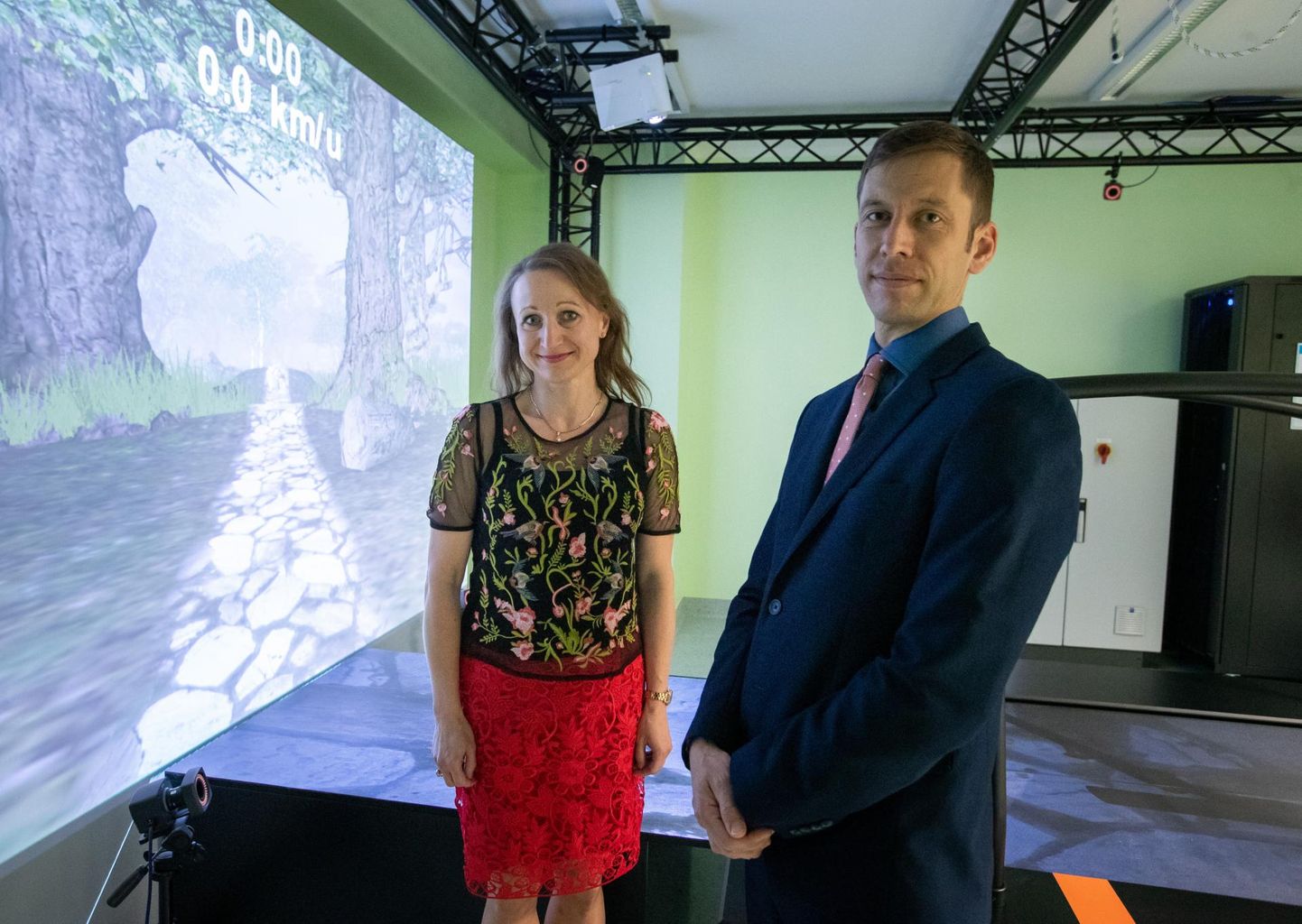 Heidi Alasepp ja George Smolinski juunis Tallinnas peetud sõjaväemeditsiini konverentsil, mida võõrustas Ida-Tallinna Keskhaigla. FOTO: Mihkel Maripuu