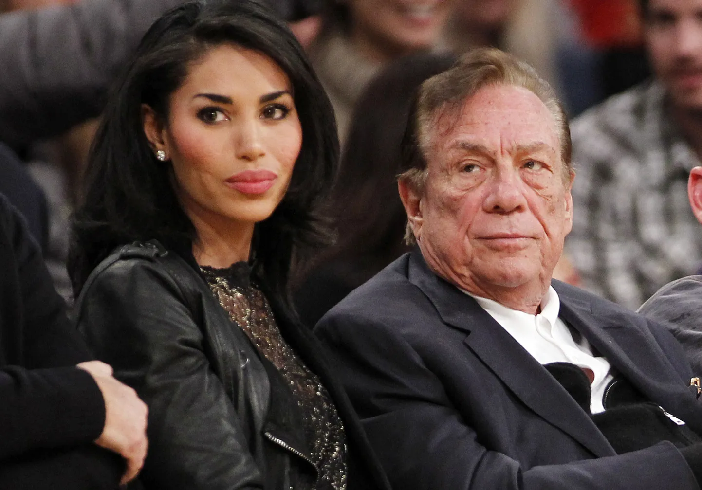 V. Stiviano ja Donald Sterling NBA mängu vaatamas.