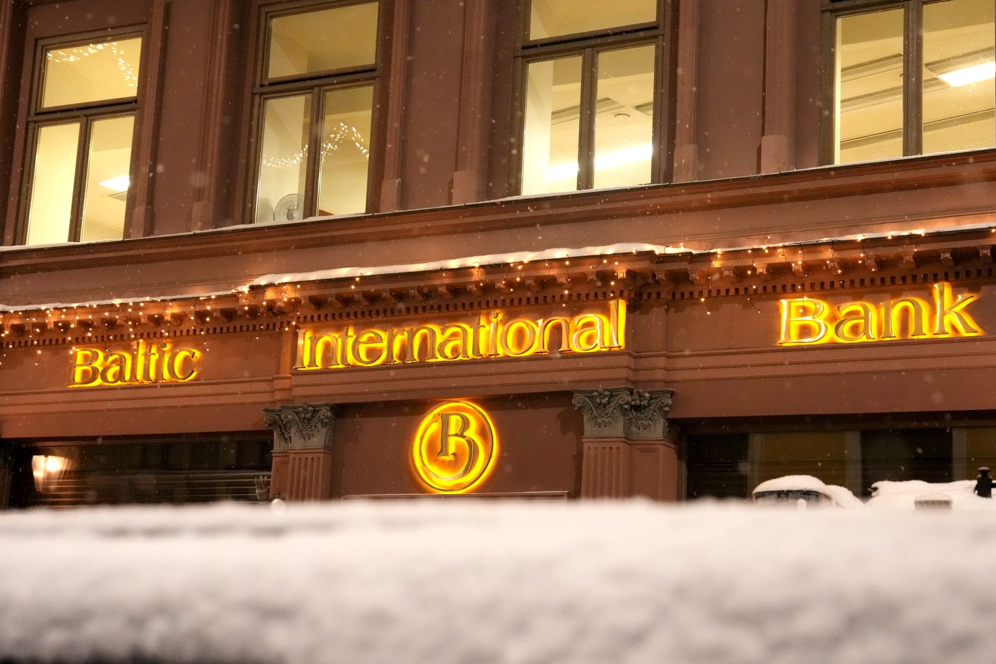 Здание Baltic International Bank на улице Грециниеку в Риге после решения FKTK о приостановлении его работы