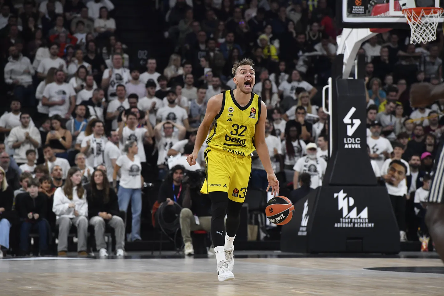 Latvijas basketbolists Artūrs Žagars