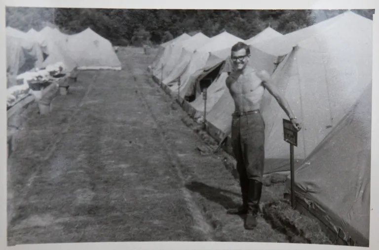 Õppuste ajal telklaagris, 1970ndatel Kaliningradi oblastis.
