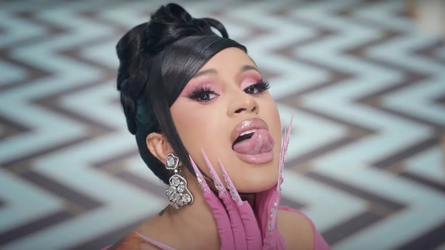 Cardi B muusikavideos «WAP».