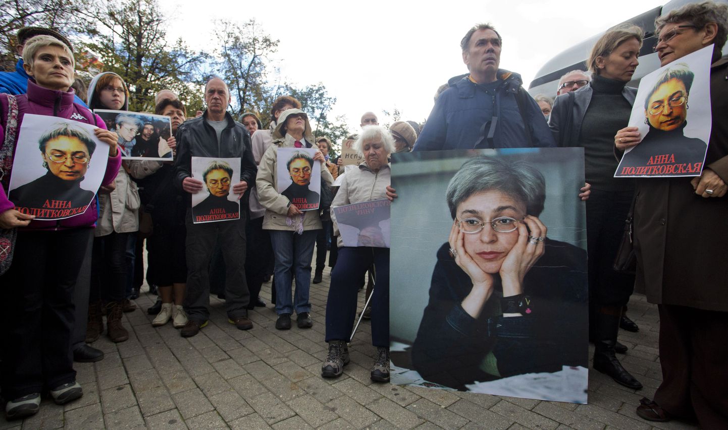 Ajakirjanik Anna Politkovskaja mälestusmiiting Moskva kesklinnas.