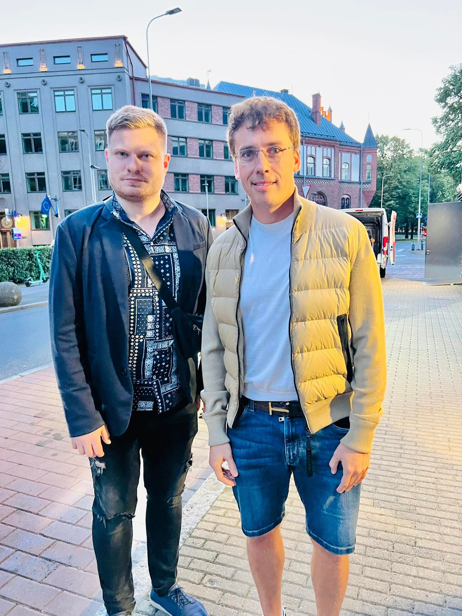 Эдгар Гергель и Максим Галкин после концерта в концертном зале Alexela