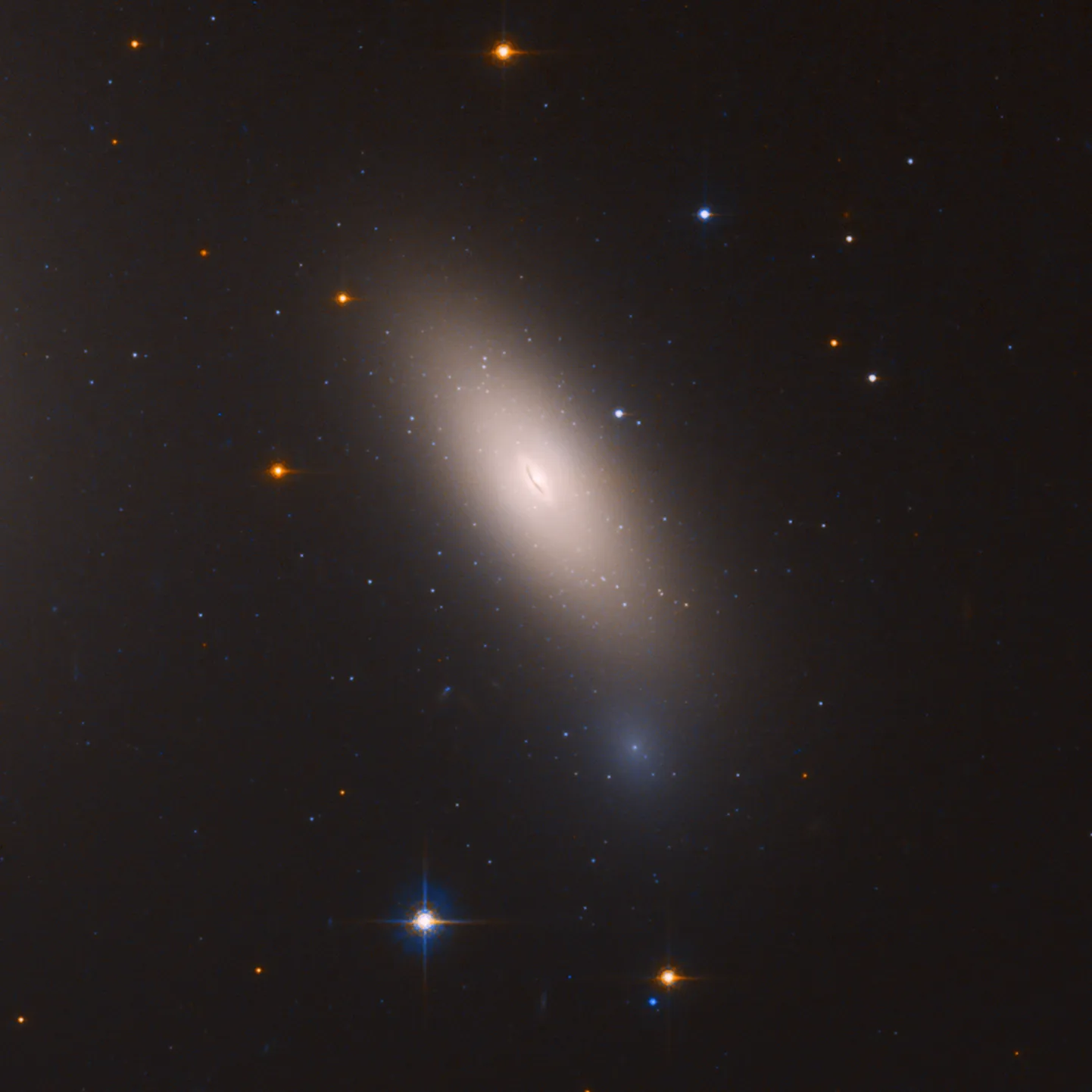 Kauge kängu jäänud kasvuga galaktika NGC 1277