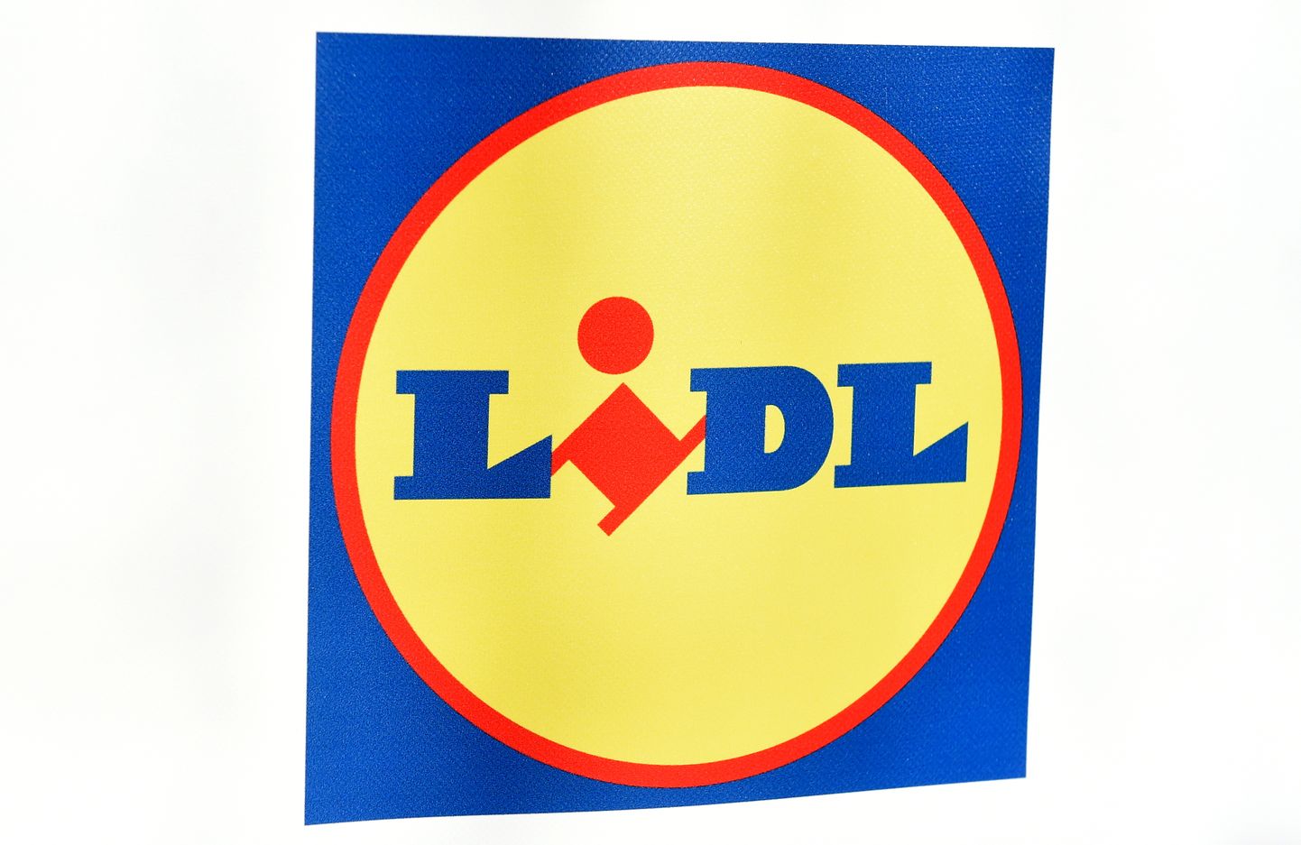 "Lidl" logo.