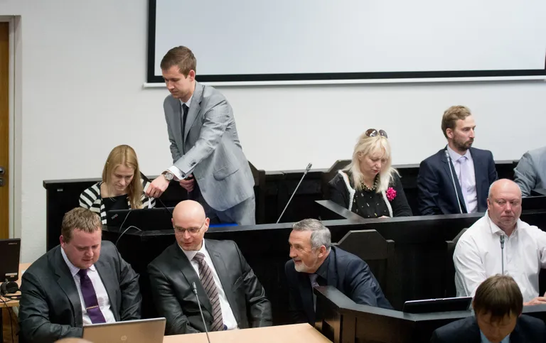 Esimeses reas vasakult Margo Põbo, Priit Palmiste, Paul Järve ja Urmas Simon. Foto: Mihkel Maripuu