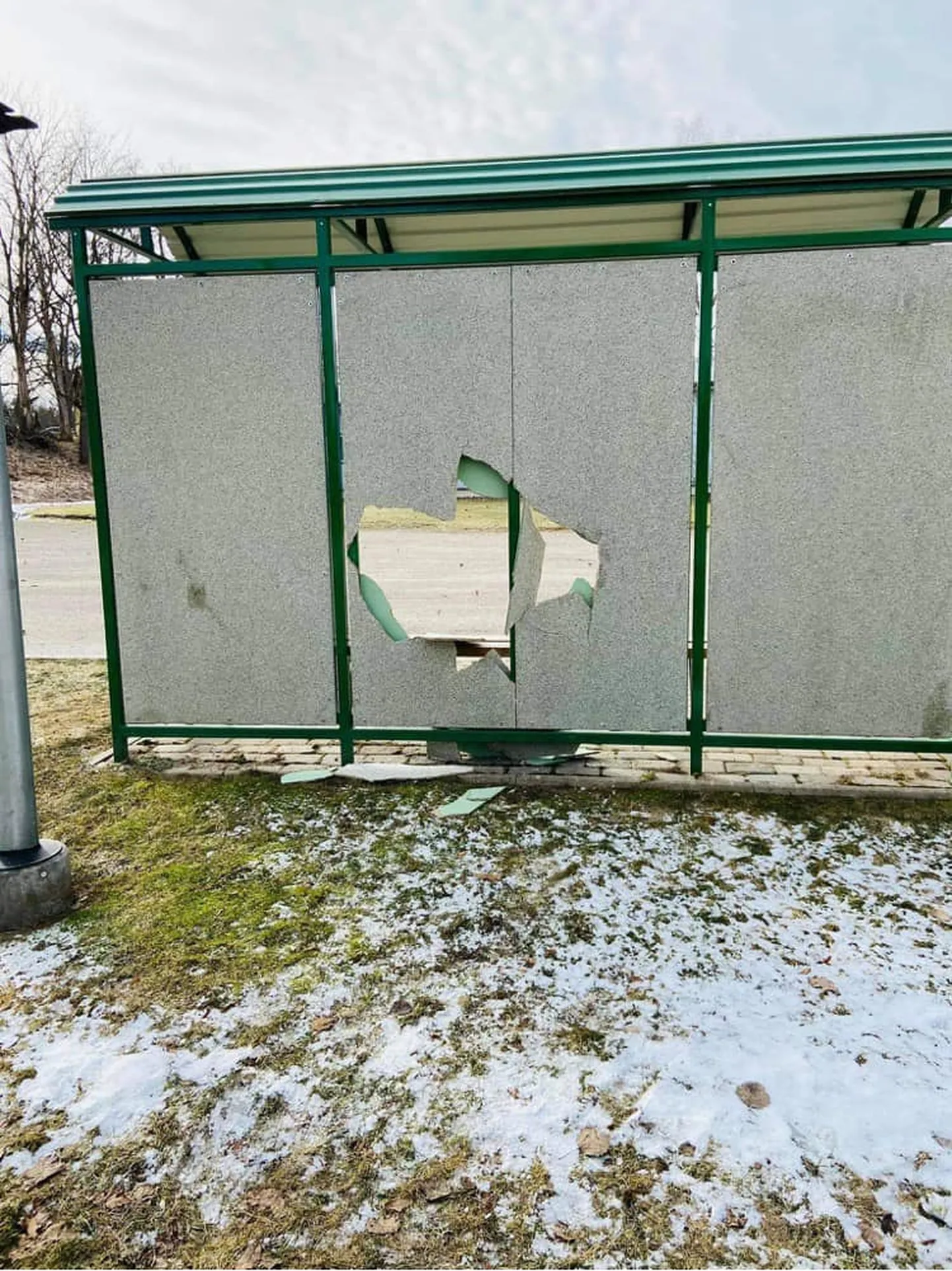 Sooru bussiootekoda pärast lõhkumist