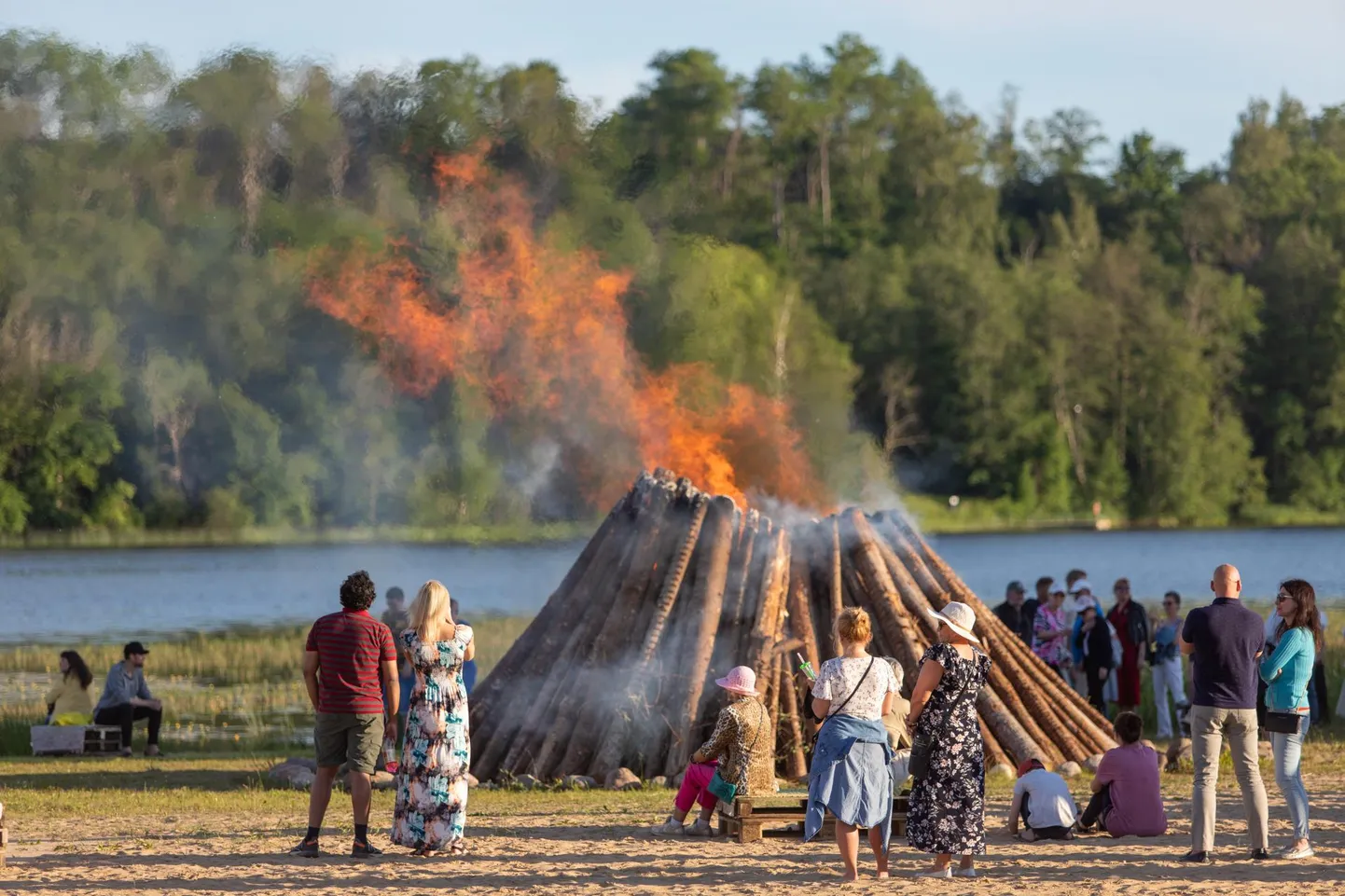 Päästeamet avalikke jaanitulesid ära ei keelanud, soovitab neist siiski aga loobuda.