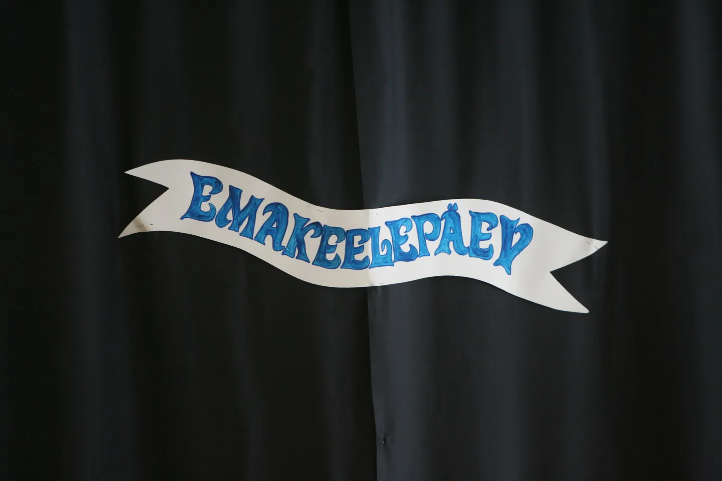 Emakeelepäev.