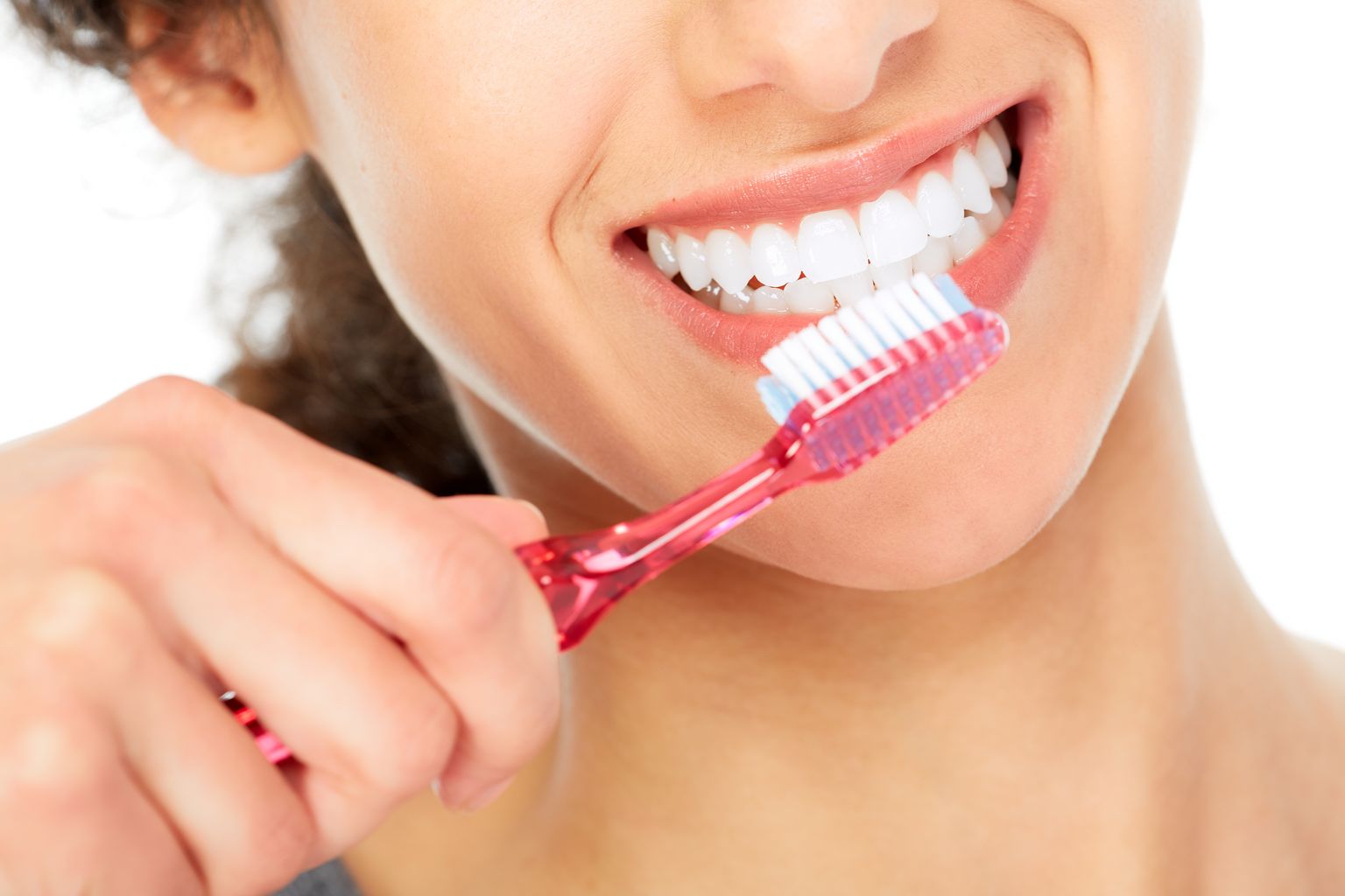 Õhtuse hambapesu juurde võiks kuuluda ka hambavaheharja või -niidi kasutamine.